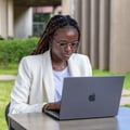 Hire Elizabeth O. - Virtual Assistant/ Communictions coordinator