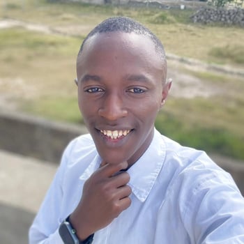 Hire Simon N. - Virtual Assistant/Social Media Manager