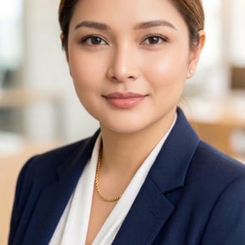 Hire Sarah D. - Executive Virtual Assistant | Admin & Operations | GoHighLevel CRM | Customer Success | Canva Design
