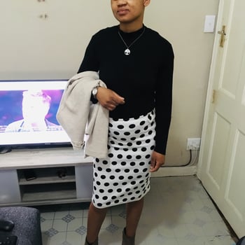 Hire Nthatuoa S. - Customer ser