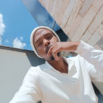 Hire Ndingori D. - Medical VA| Patient support| EHR|Medical coding& billing| Insurance verification.