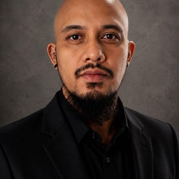 Hire Peter T. - Sales 