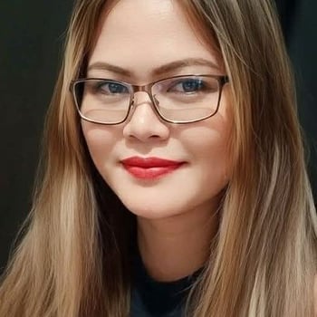Hire Wila S. - undefined