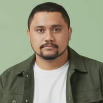 Hire Mico M. - IT Service Coordinator / Sales Represantive / Cold caller