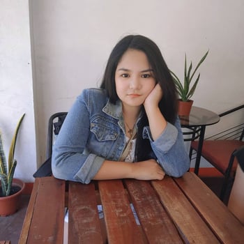 Hire Nicole R. - Virtual Assistant