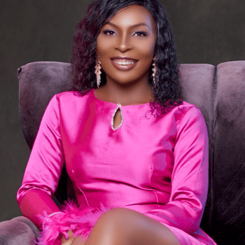 Hire VICTORIA O. - Executive Virtual Assistant/ Accountant/ Calender & Email Management