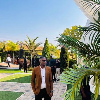 Hire NTAKIYIMANA F. - Social Media Manager | Content 