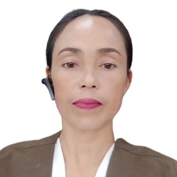 Hire Anna L. - Sales Associate, A trained Virtual Assistant 