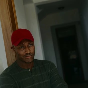Hire Robert G. - Mr
