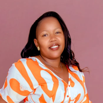 Hire Jane W. - Virtual Assistant/ Customer service/administrative/operation support/real estate  assistant.