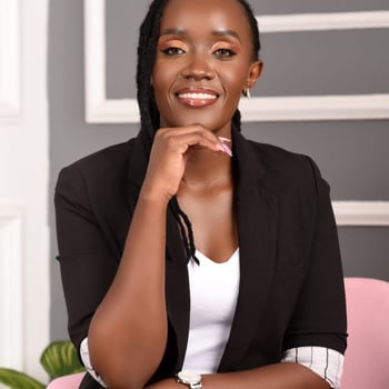 Hire Mumbi W. - Virtual Assistant | Calender & Email Management