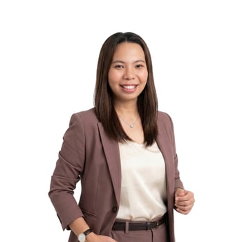Hire Joana P. - Social Media Manager