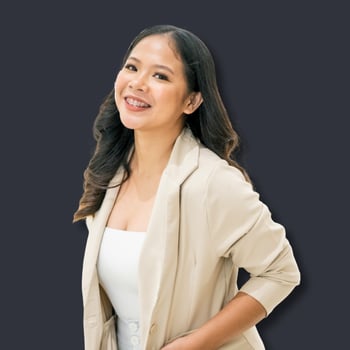 Hire Jesstien L. - Social Media Manager + Strategist