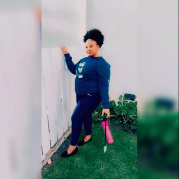 Hire Iyovie B. - Csr