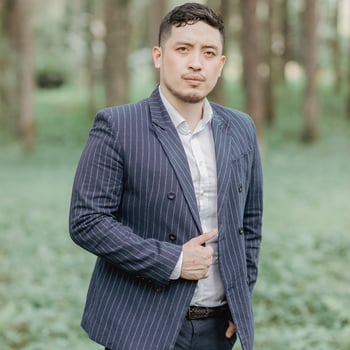 Hire Shaun M. - Graphic Designer