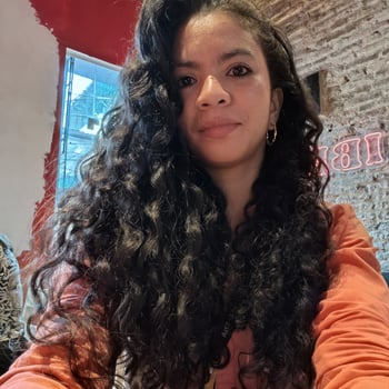 Hire Erika O. - Virtual Assistant