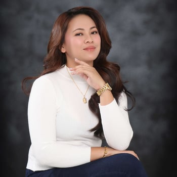 Hire Mariz . - Customer Service | Technical Support | ESL Teaching | TEFL Certified | Operations