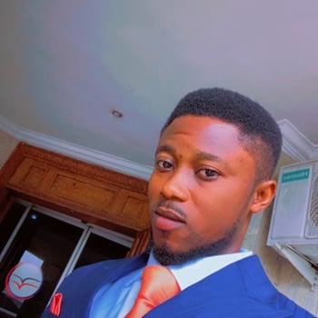 Hire IMADE J. - social media director