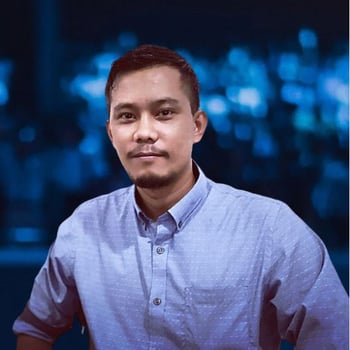 Hire Noel N. - Versatile Graphics and website Designer