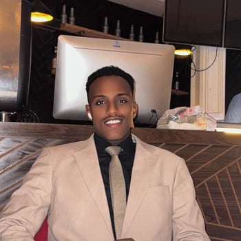 Hire Abdullahi j. - Virtual assistant | administrative & data entry support | customer support and online research