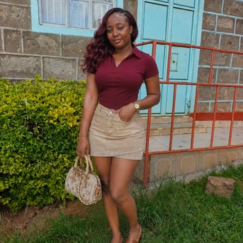 Hire Morrine M. - Virtual assistant/social media management