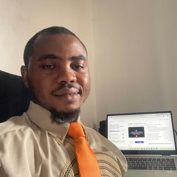 Hire TERWASE M. - Virtual Assistant| Calendar & Email Management| Data Entry