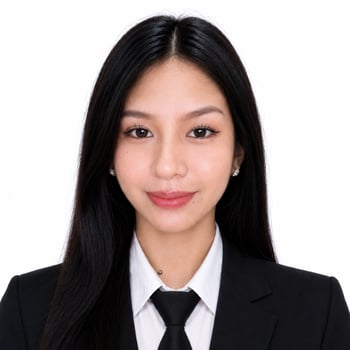 Hire IRIS M. - 3d modeler