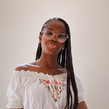 Hire Adeola A. - Virtual Assistant| Calendar & Email Management| Data Entry| Online Research