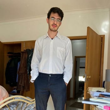 Hire Raphael S. - Customer Suport