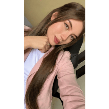 Hire Daniela B. - Bilingual Virtual Assistant | Data Entry & Executive Support