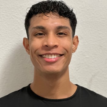 Hire Javier A. - Customer care and support specialist