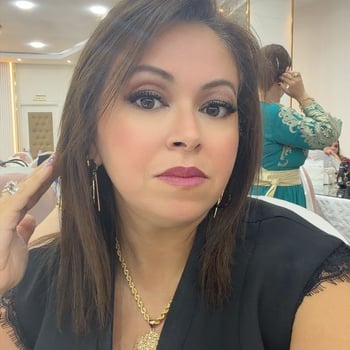 Hire Nassima s. - Virtual assistance 