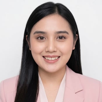 Hire Ella M. - Customer Service | Virtual Assistant | Content Creator