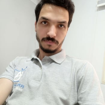 Hire Mohammed E. - Live Chat Specialist
