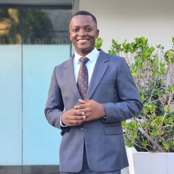 Hire Wilso D. -  Executive Assistant, Customer service Rep, Sales, Customer support, Certified interpreter ect...