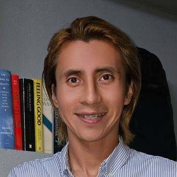 Hire Omar V. - undefined