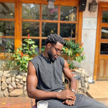 Hire Ebuka M. - Virtual Assitant / Social media manager
