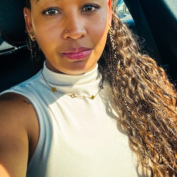 Hire Raissa N. - Virtual assistent/Social Media/Web Designer
