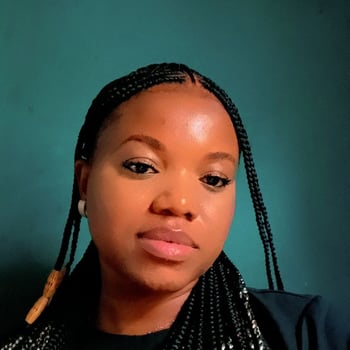 Hire Chinyere U. - Customer service Representative