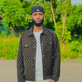 Hire ABDIRIZAK A. - Virtual Assistant | Customer Support & Data Entry