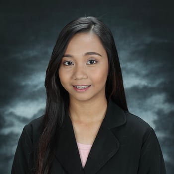 Hire Nicolane L. - Marketing Manager