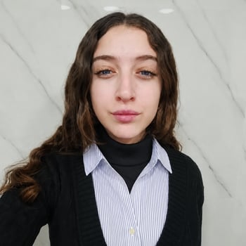 Hire Valentina G. - Customer Service & Virtual Assistant | Data Entry