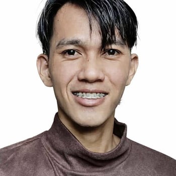 Hire Novem T. - Customer Service Representative