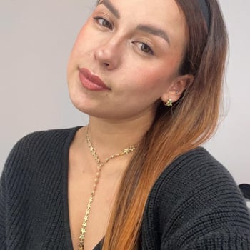 Hire Sara V. - Virtual Assistant