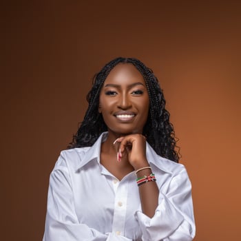 Hire Evelyn W. - Executive Operations Assistant| AI Automation| Social Media Manager
