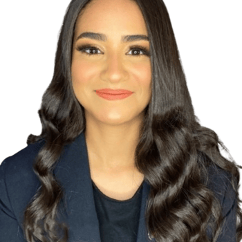 Daniela R.