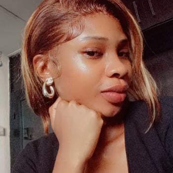 Hire Izunwanne N. - Customer service specialist