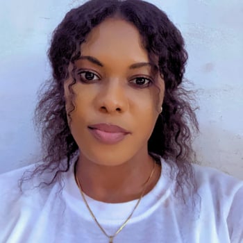 Hire Glory F. - Administrative Assistant with management skills