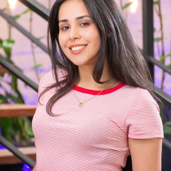 Hire Valentina P. - Virtual Assistant  | Customer Success Support  | Admin assistant