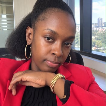 Hire Naomi E. - Virtual assistant /Calendar &email management/Google sheets management